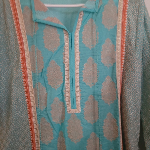 Kurta - Picture 3 of 5